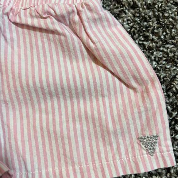 Guess 2 pc outfit set sz 18 months - Picture 4 of 4
